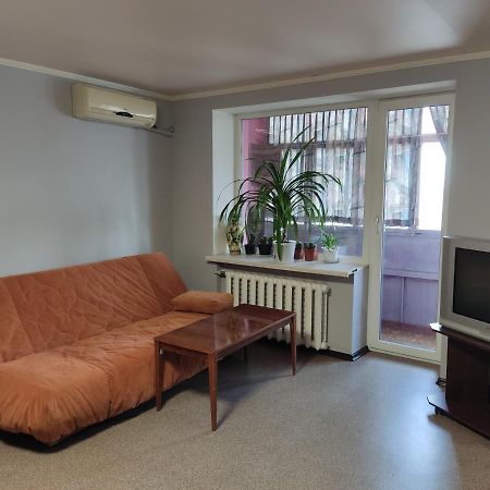 Apartamento Проспект Миру 35 Krivói Rog Exterior foto